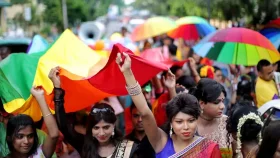 ভারতে ট্রাফিক নিয়ন্ত্রণে হিজড়া নিয়োগের সিদ্ধান্ত