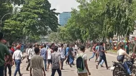 ঢাকা ও আইডিয়াল কলেজ শিক্ষার্থীদের নিয়ে আলোচনায় সেনাবাহিনী