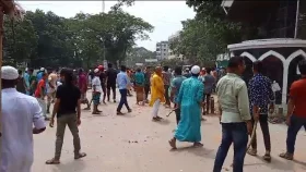 ঈদে মিলাদুন্নবীর মিছিলে বাধা, সংঘর্ষে আহত ২০