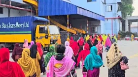 আশুলিয়ায় ২০ কারখানা অনির্দিষ্টকালের জন্য বন্ধ&nbsp;
