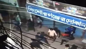 কেন্দুয়ায় দোকান দখল নিতে বিএনপির দুই গ্রুপের সংঘর্ষ, আহত অর্ধশত