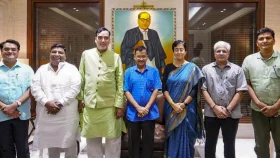 দিল্লির মুখ্যমন্ত্রী পদে শপথ নিলেন আতিশী