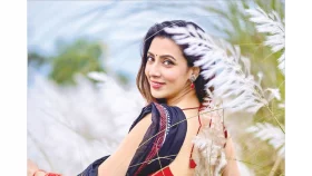 প্রকৃতিতে এখন শরৎ