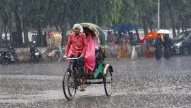 বৃষ্টিতে সারাদেশে কমতে পারে ১-৪ ডিগ্রি তাপমাত্রা