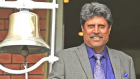 ক্রিকেটারদের অবসর নেওয়ার সময় নিয়ে যা বললেন কপিল