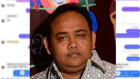 রাতে ছাত্রীদের ভিডিও কল ও কুরুচিপূর্ণ বার্তা পাঠাতেন রাবি শিক্ষক