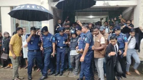 সাবেক শিল্পমন্ত্রীর রিমান্ড নামঞ্জুর করে কারাগারে প্রেরণ