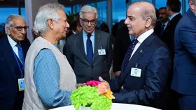 ড. ইউনূসকে পাকিস্তান সফরের আমন্ত্রণ প্রধানমন্ত্রী শেহবাজের