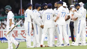 সাদমানকে ফিরিয়ে রোহিতকে অবাক করলেন আকাশ