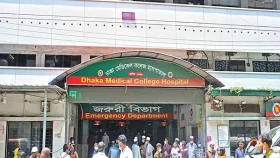 বন্ধ রুমে পড়ে ছিল মেডিকেল শিক্ষার্থীর লাশ