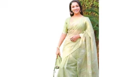 নিজের আনন্দে বাঁচেন রুনা খান