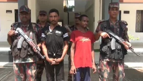 সীমান্তের গেট ভেঙে বাংলাদেশে প্রবেশ, ২ ভারতীয় আটক