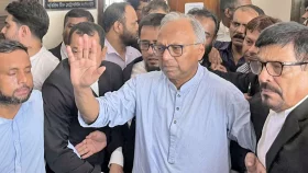 কারামুক্ত হলেন মাহমুদুর রহমান