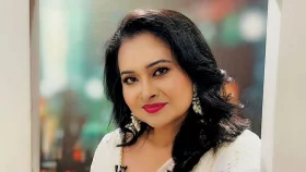 কাকে মানসিক বিকারগ্রস্ত বললেন বিজরী?