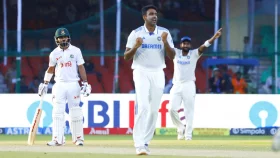 ২ উইকেট হারিয়ে ২৬ রানে পিছিয়ে দিন শেষ করলো বাংলাদেশ