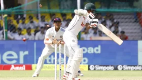 বাংলাদেশ ২৩৩ রানে অলআউট, মুমিনুল অপরাজিত ১০৭