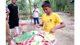 স্কুলে গেলে সংসার চলবে কীভাবে&mdash; প্রশ্ন সায়েমের