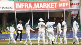 যে সুইপে সেঞ্চুরি সে সুইপেই আউট মুমিনুল
