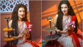 দেবী রূপে বিদ্যা সিনহা মিম