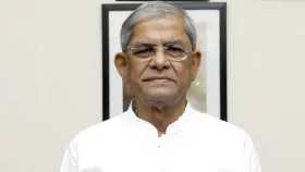 গাড়ি পোড়ানো মামলায় মির্জা ফখরুলসহ আটজনকে অব্যাহতি