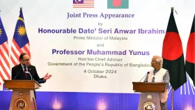 সম্পর্ক নতুন উচ্চতায় নিতে চান ড. ইউনূস-আনোয়ার ইব্রাহিম