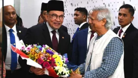 ঢাকায় পুরোনো বন্ধুকে স্বাগত জানাতে পেরে খুশি ড. ইউনূস