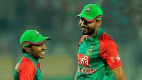 মাশরাফিকে জন্মদিনের শুভেচ্ছা জানালেন মুশফিক