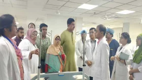 চিকিৎসা নিতে এসে কেউ দুর্নীতির শিকার হলে ব্যবস্থা নেওয়া হবে: স্বাস্থ্য উপদেষ্টা