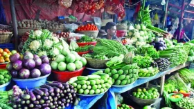 কমেছে ডিম-মরিচের দাম, বেড়েছে সবজির দাম