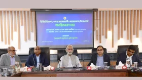 ভূমিসেবা নিশ্চিতে মাঠকর্মীদের কাজে লাগাতে হবে: ভূমি উপদেষ্টা