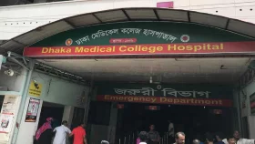ওয়ারীতে ছাদ থেকে পড়ে গৃহবধূর মৃত্যু