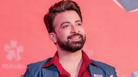 মানুষ একটু হলেও শাহরুখের মতো আমাকে ভালোবাসে: শাকিব