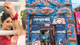 কলকাতার পূজামণ্ডপে পরীর সিনেমার প্রচারণা &nbsp;