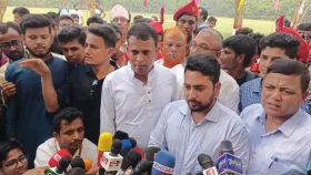 পতিত ফ্যাসিবাদ এখন অনলাইনে শক্তি প্রদর্শন করছে: উপদেষ্টা নাহিদ