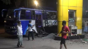 লক্ষ্মীপুরে বাসে গ্যাস রিফিলের সময় বিস্ফোরণে নিহত ৩