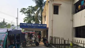 ঘুমন্ত স্বামীর গোপনাঙ্গ কেটে পালালেন স্ত্রী