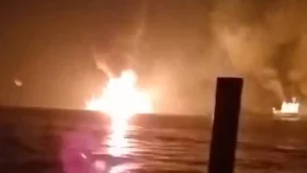 কুতুবদিয়ায় ৩৬ ঘণ্টা পর জাহাজের আগুন নিভল