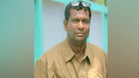 ট্রাক্টরের ধাক্কায় প্রাণ গেল সাংবাদিকের