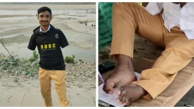 পা দিয়ে লিখে এইচএসসিতেও গোল্ডেন জিপিএ-৫ পেলেন মানিক