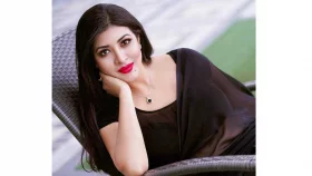 বিয়ের জন্য ধার্মিক পাত্র খুঁজছেন প্রিয়াঙ্কা