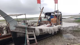 মাছ ধরায় নিষেধাজ্ঞা, দুশ্চিন্তায় জেলেরা