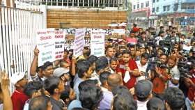 সাকিবকে দল থেকে 'বাদ না দেয়া হলে' মিরপুর ব্লকেড