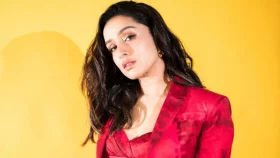 নতুন সুসংবাদ দিলেন শ্রদ্ধা