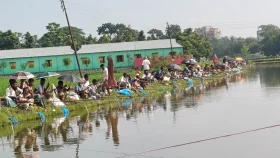 বড়শি দিয়ে মাছ ধরা উৎসব, টিকিটের মূল্য ৩ হাজার টাকা
