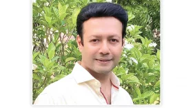 মালিবাগে মিষ্টির দোকান দিয়েছিলেন মনি কিশোর