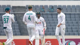 ৬০ রানে ৬ উইকেট হারিয়ে মধ্যাহ্ন বিরতিতে বাংলাদেশ