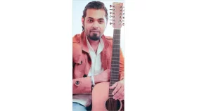 নাটকের গানে আরফিন রুমি