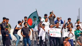গ্যালারিতে কখনো &lsquo;সাকিব&rsquo; সাকিব&rsquo;, কখনো &lsquo;ভুয়া&rsquo; &lsquo;ভুয়া&rsquo;