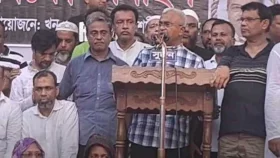 &lsquo;যে নেত্রী পালিয়ে যায় তাকে বলব খালেদা জিয়ার পায়ে সালাম করেন&rsquo;