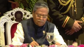 এখন কি রাষ্ট্রপতিকে সরিয়ে দেওয়া সম্ভব?